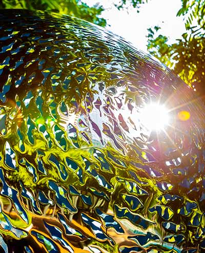 Reflective sculpture