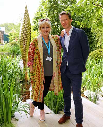 Joanna Lumley visits the Savills David Harber show garden