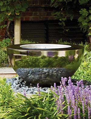 Water feature for founder