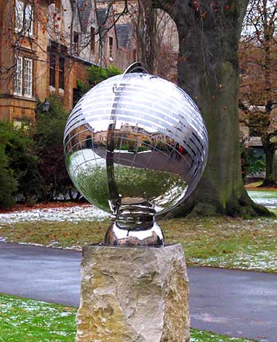 Balliol College anniversary sundial